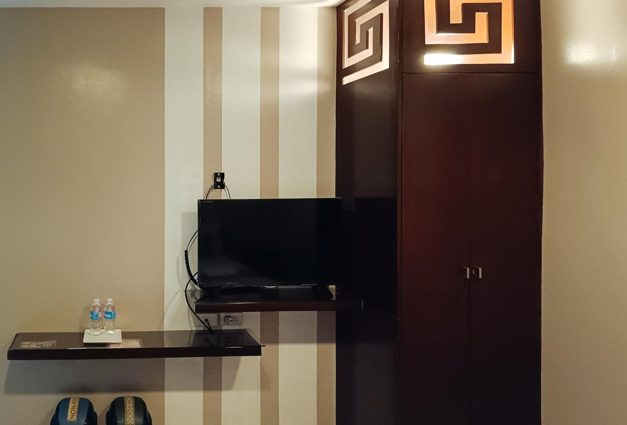 Hotel Juliana By Reddoorz Tuguegarao City Εξωτερικό φωτογραφία